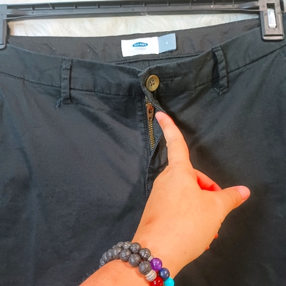 Old Navy Black Cargo Shorts Size 6 - Picture 4 of 8